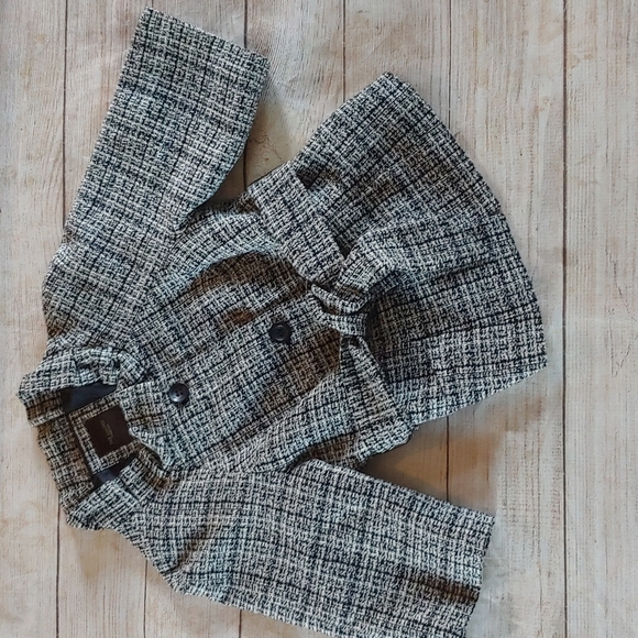 Woven Cropped Sleeve Jacket - Picture 1 of 7